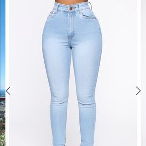 NWOT| Fashion Nova Skinny jeans